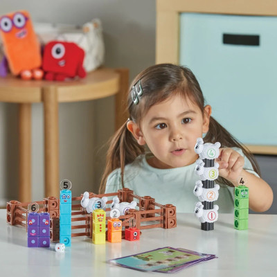 Numberblocks® Counting Sheep Farm – MathLink Cubes | Počítání 1–6